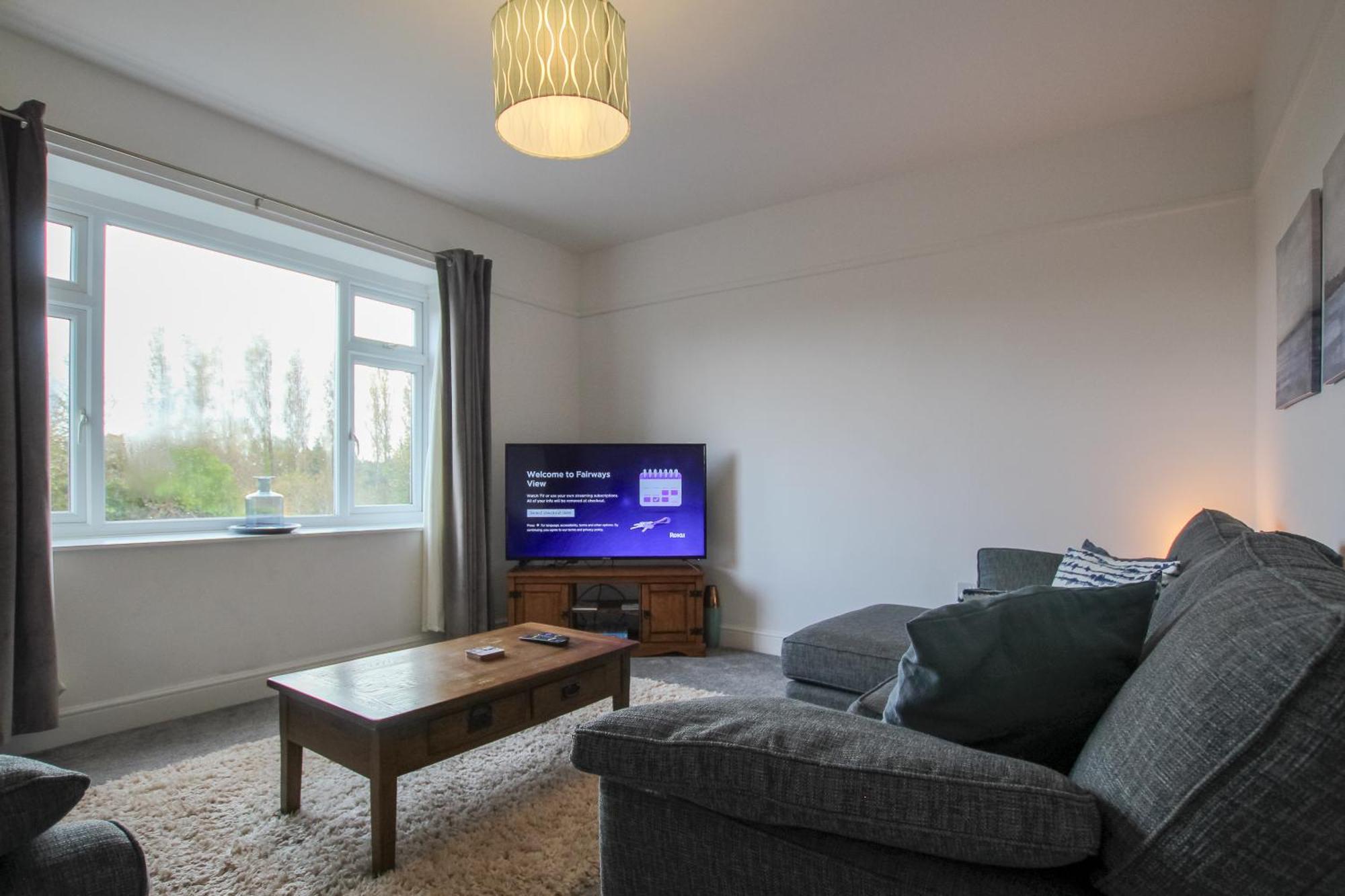 Fairways View - Spacious Apartment - Sleeps 6 - Lovely Views - By Rework Accommodation Хойлейк Екстер'єр фото