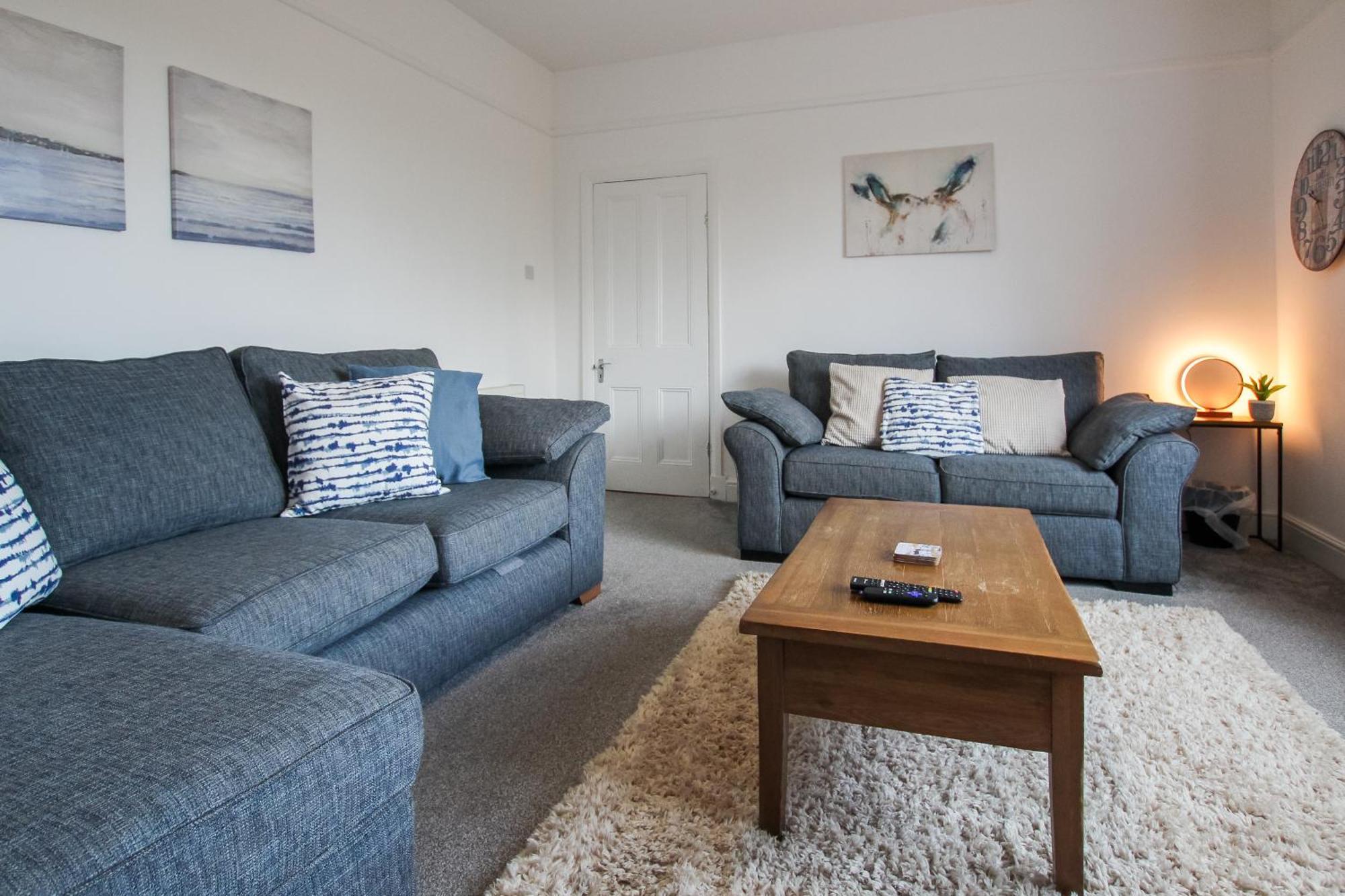 Fairways View - Spacious Apartment - Sleeps 6 - Lovely Views - By Rework Accommodation Хойлейк Екстер'єр фото